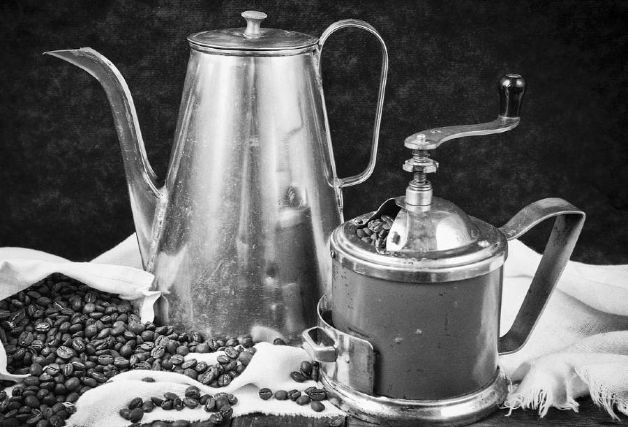 how to remove coffee stains from a stainless steel pot