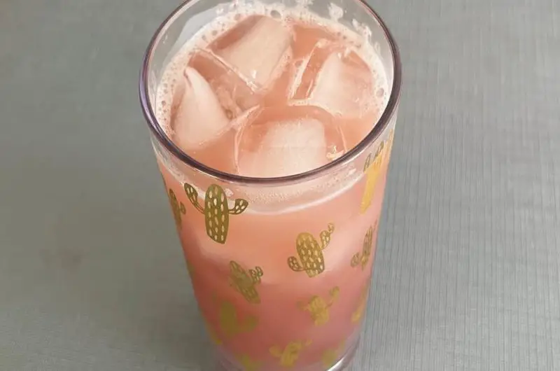 Starbucks' Iced Guava White Tea Recipe(Copycat)