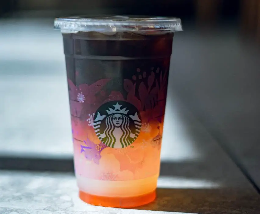 do Starbucks refreshers have caffeine